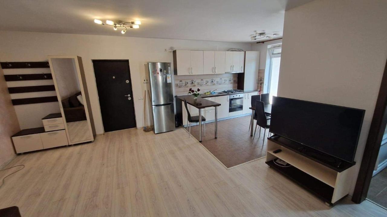 Sofia Apartments Флорешты Экстерьер фото